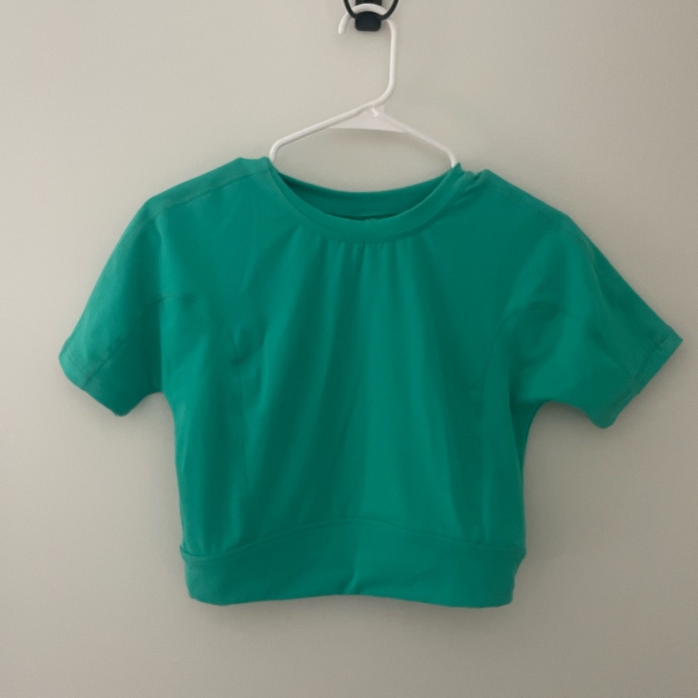 As Revival Altar'd State Cropped Short Sleeve Open Back Top